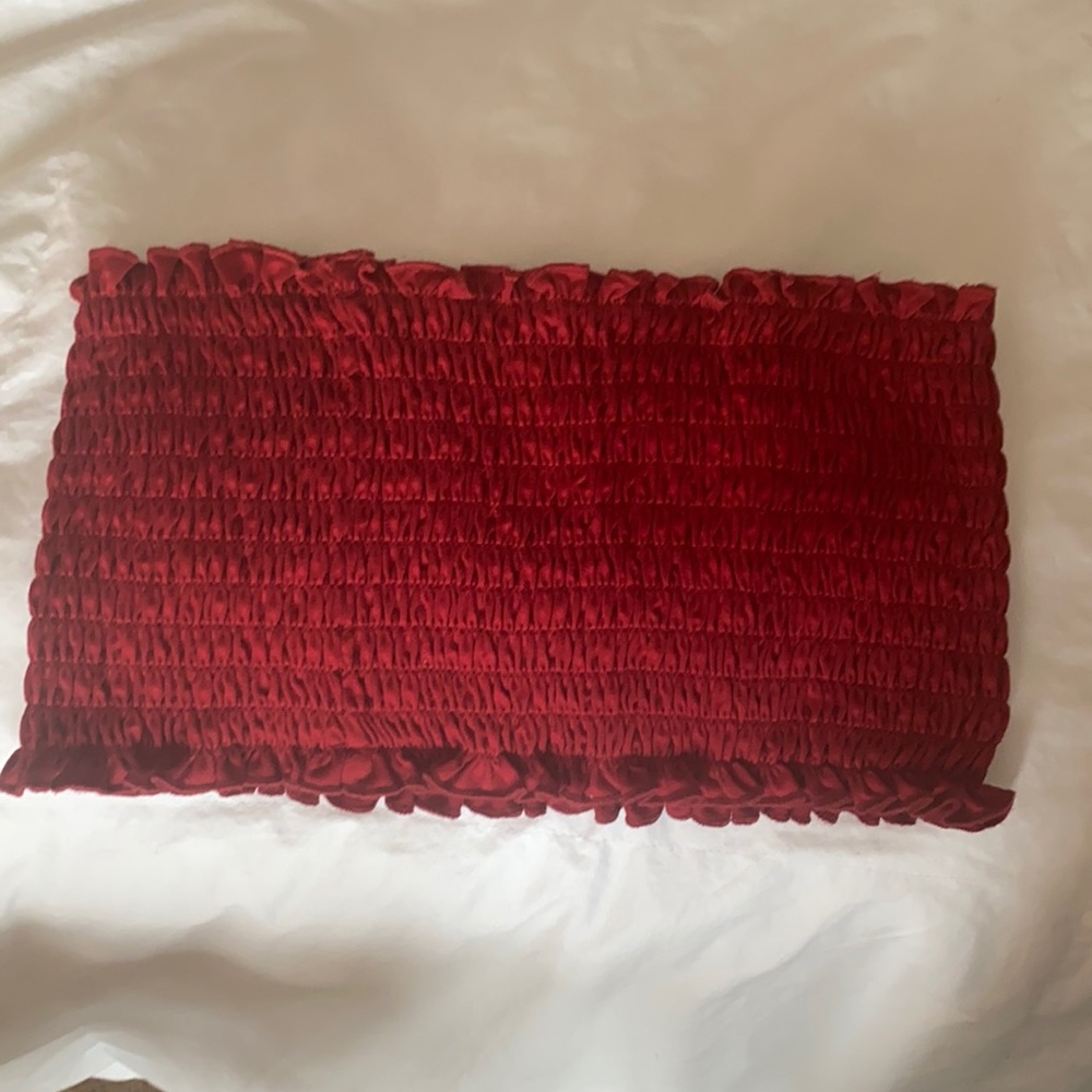 Maroon sinched tube top